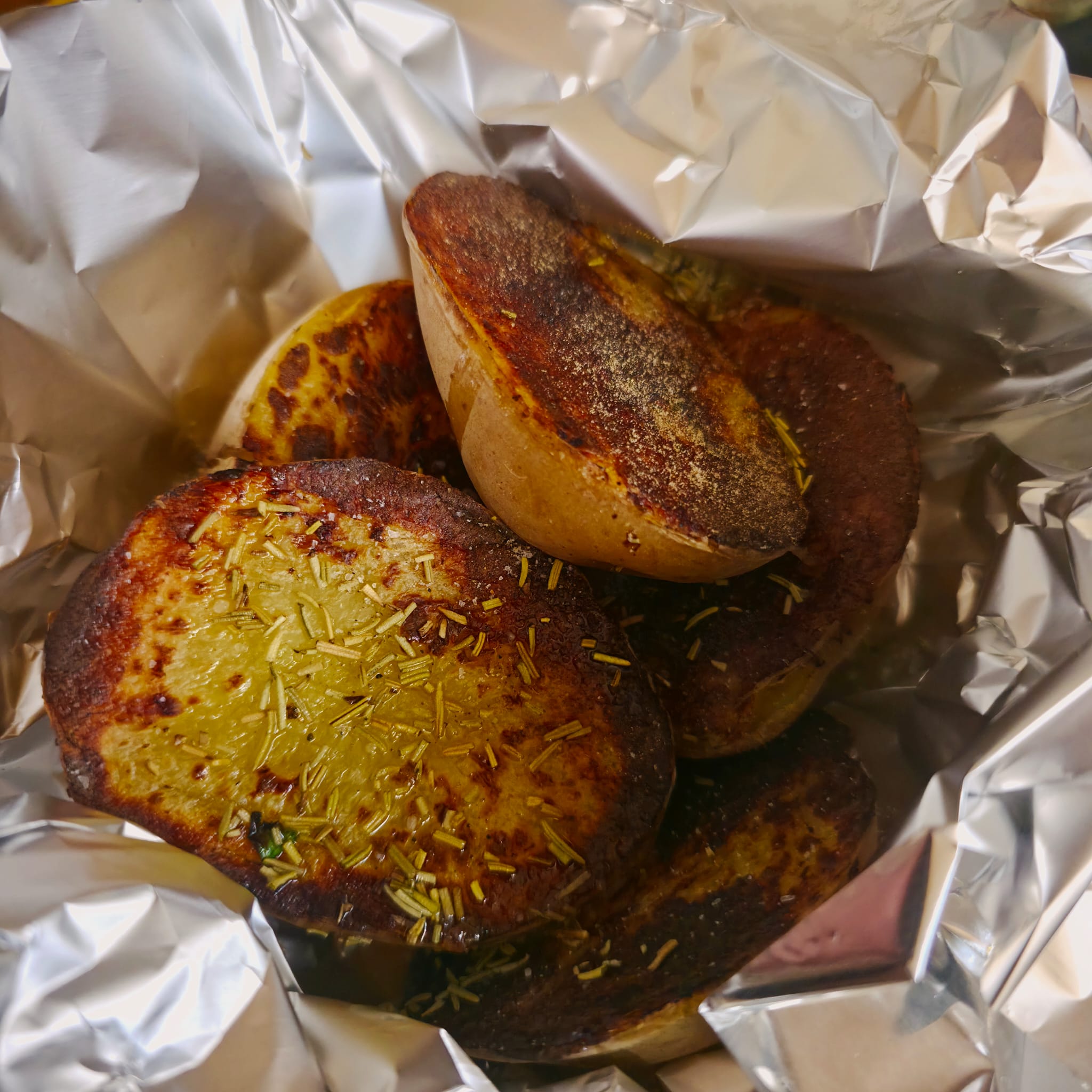 Patate al forno con rosmarino